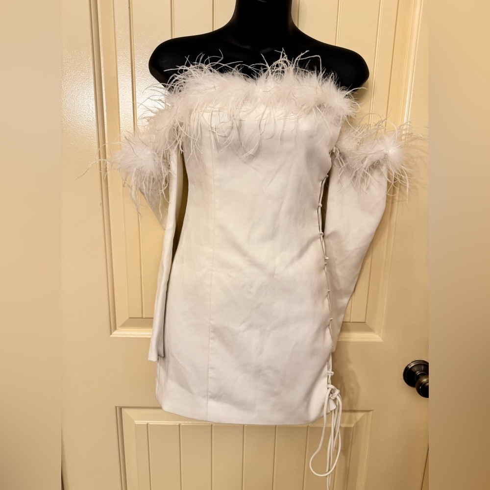 Camila Coelho Astrid mini White Feather Dress size XS